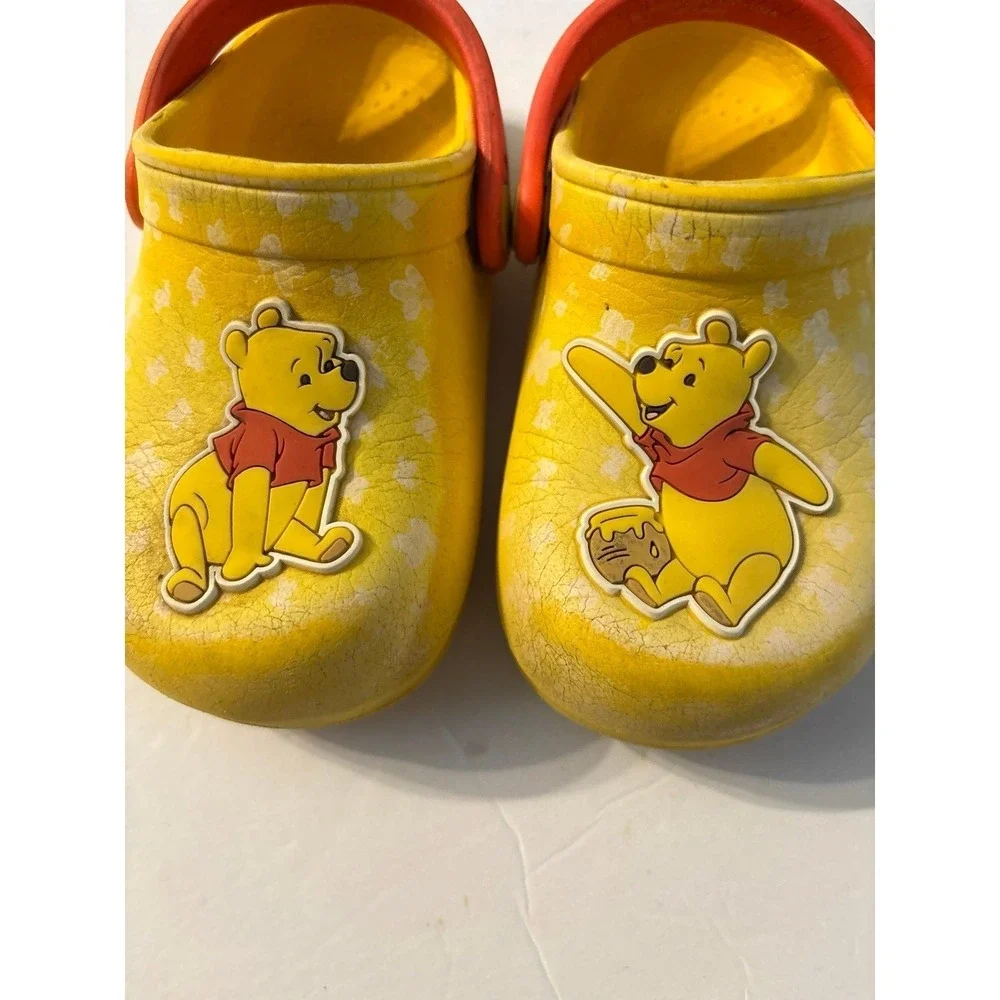 Winnie the Pooh Clog Style Shoes (Sz. 6)